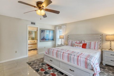Immobilier commercial à vendre à Sarasota, Floride: 5 chambres, 302.86 m2 № 2426890 - photo 18