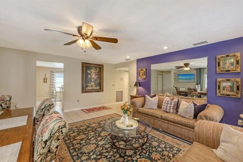 Immobilier commercial à vendre à Sarasota, Floride: 5 chambres, 302.86 m2 № 2426890 - photo 6