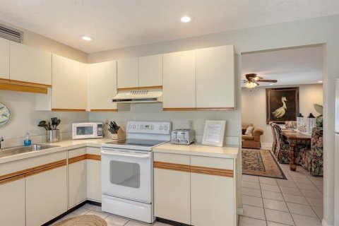 Immobilier commercial à vendre à Sarasota, Floride: 5 chambres, 302.86 m2 № 2426890 - photo 11