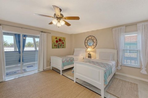 Immobilier commercial à vendre à Sarasota, Floride: 5 chambres, 302.86 m2 № 2426890 - photo 13
