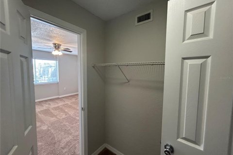 Condo in Orlando, Florida, 2 bedrooms  № 1786873 - photo 14