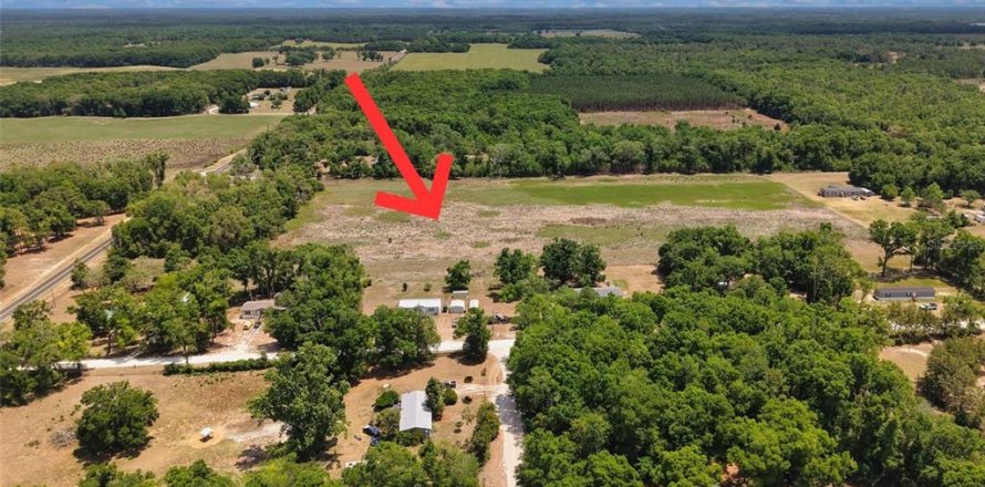 Land in Branford, Florida № 2138893