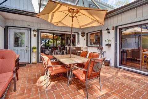 Villa ou maison à vendre à Doral, Floride: 3 chambres, 162.39 m2 № 1955536 - photo 13