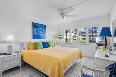 Condo in New Smyrna Beach, Florida, 1 bedroom  № 1437862 - photo 10