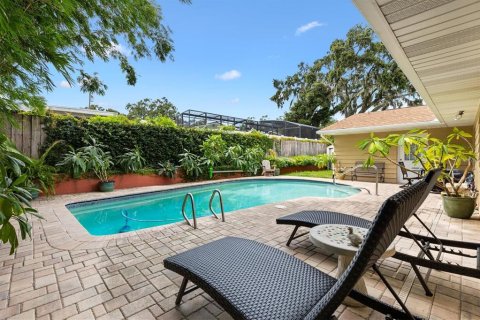 House in Leesburg, Florida 4 bedrooms, 205.13 sq.m. № 1911855 - photo 3