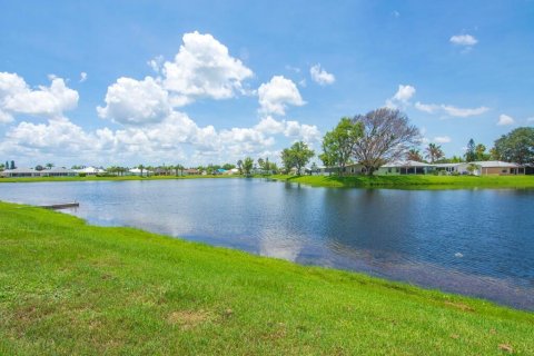 House in St. Lucie, Florida 3 bedrooms, 184.32 sq.m. № 2190256 - photo 17