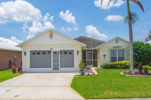 House in St. Lucie, Florida 3 bedrooms, 184.32 sq.m. № 2190256 - photo 3