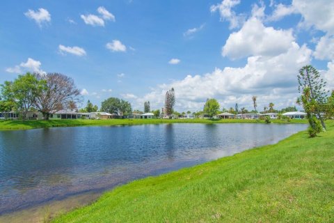 House in St. Lucie, Florida 3 bedrooms, 184.32 sq.m. № 2190256 - photo 10