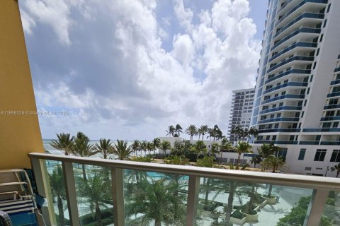 Copropriété à louer à Hollywood, Floride: 1 chambre, 69.21 m2 № 2013755 - photo 5