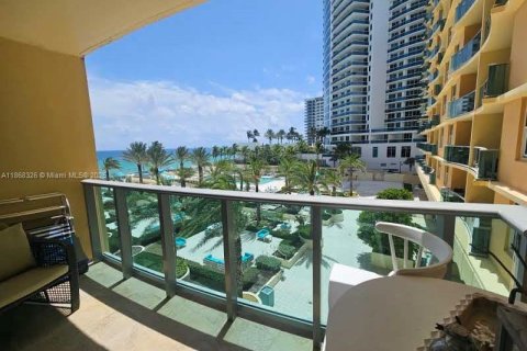 Copropriété à louer à Hollywood, Floride: 1 chambre, 69.21 m2 № 2013755 - photo 3