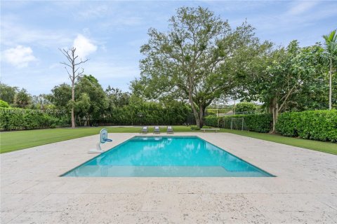 Casa en alquiler en Miami, Florida, 5 dormitorios, 353.77 m2 № 2030148 - foto 6