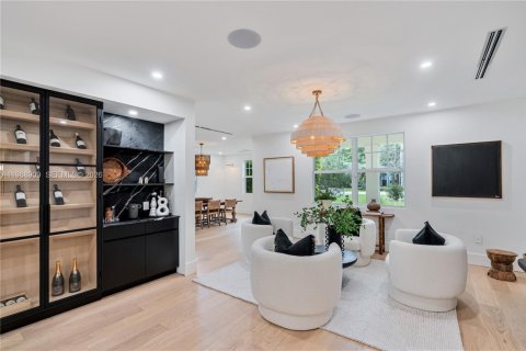 Casa en alquiler en Miami, Florida, 5 dormitorios, 353.77 m2 № 2030148 - foto 30