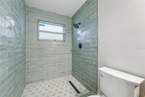 House in Saint Petersburg, Florida 3 bedrooms, 169.73 sq.m. № 1587234 - photo 26