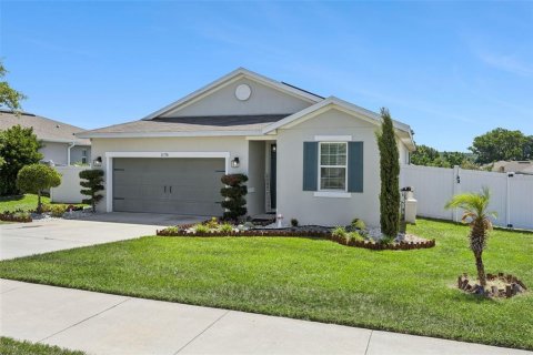 House in Leesburg, Florida 4 bedrooms, 179.12 sq.m. № 2201134 - photo 3
