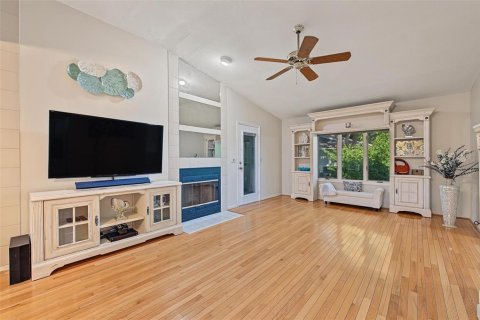 Villa ou maison à vendre à Tarpon Springs, Floride: 3 chambres, 124.4 m2 № 2396821 - photo 12