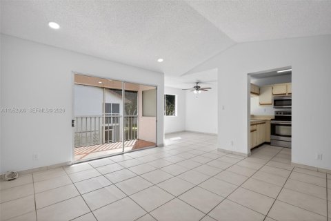 Condominio en venta en Miami, Florida, 1 dormitorio, 90.86 m2 № 2010225 - foto 8
