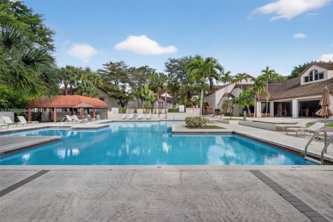 Condominio en venta en Miami, Florida, 1 dormitorio, 90.86 m2 № 2010225 - foto 2