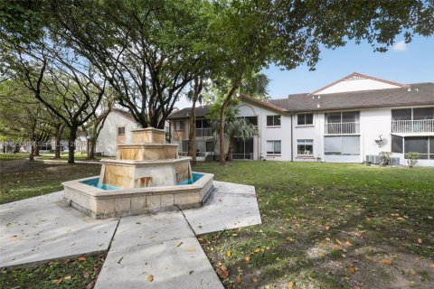 Condominio en venta en Miami, Florida, 1 dormitorio, 90.86 m2 № 2010225 - foto 30