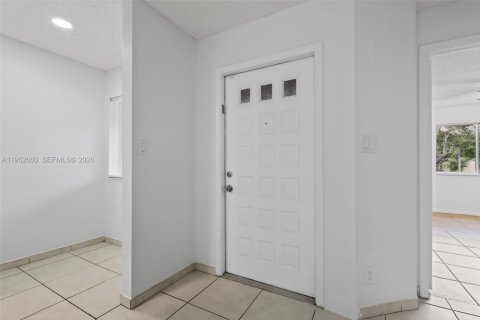 Condominio en venta en Miami, Florida, 1 dormitorio, 90.86 m2 № 2010225 - foto 6