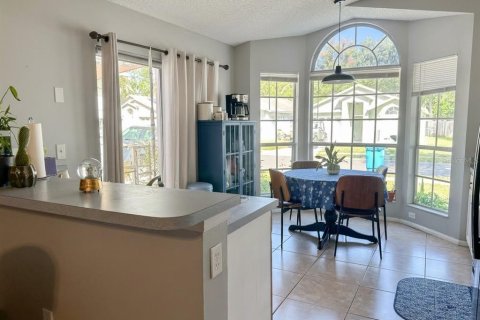 House in Maitland, Florida 3 bedrooms, 106.47 sq.m. № 2430916 - photo 6