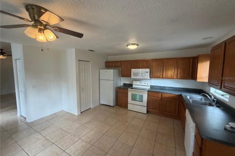 Apartment in Holly Hill, Florida 2 bedrooms, 102.75 sq.m. № 2391681 - photo 5