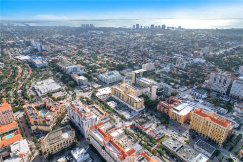 Commercial property in Coral Gables, Florida № 11547 - photo 6