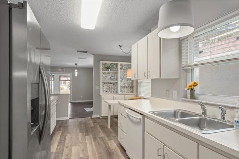 Casa en venta en Ocala, Florida, 3 dormitorios, 133.13 m2 № 1915578 - foto 11