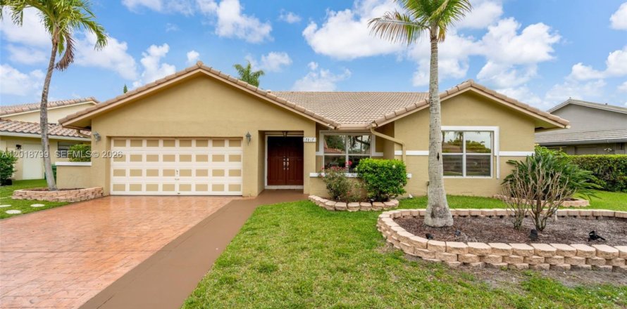 Villa ou maison à Margate, Floride 3 chambres, 162.3 m2 № 2244321