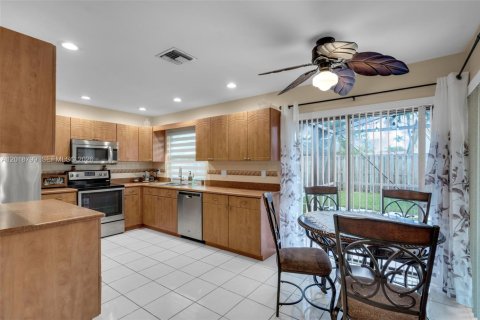 Villa ou maison à vendre à Margate, Floride: 3 chambres, 162.3 m2 № 2244321 - photo 14