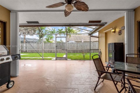 Villa ou maison à vendre à Margate, Floride: 3 chambres, 162.3 m2 № 2244321 - photo 25