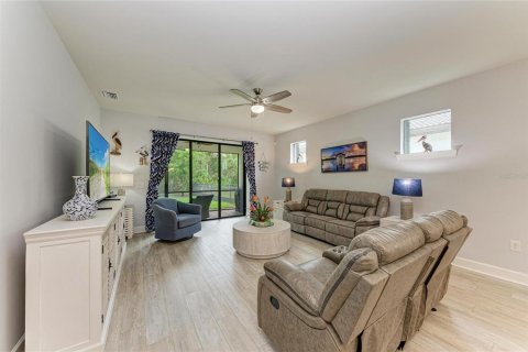 House in Bradenton, Florida 3 bedrooms, 266.35 sq.m. № 2229483 - photo 23