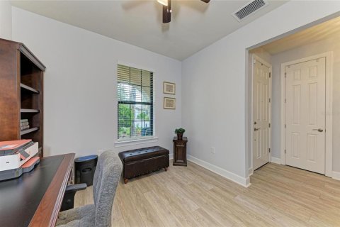House in Bradenton, Florida 3 bedrooms, 266.35 sq.m. № 2229483 - photo 10