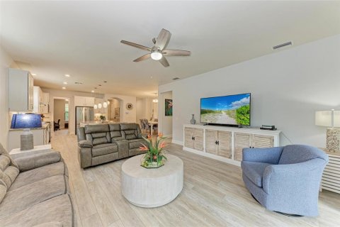 House in Bradenton, Florida 3 bedrooms, 266.35 sq.m. № 2229483 - photo 24