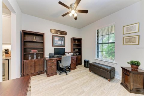 House in Bradenton, Florida 3 bedrooms, 266.35 sq.m. № 2229483 - photo 8