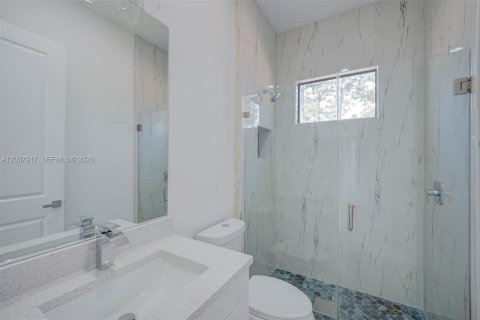 House in Lehigh Acres, Florida 3 bedrooms, 148.92 sq.m. № 2072325 - photo 16