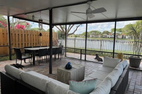 Casa en Boca Raton, Florida 3 dormitorios, 147.99 m2 № 2177281