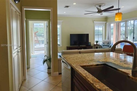 Casa en venta en Weston, Florida, 6 dormitorios, 414.07 m2 № 2087824 - foto 12