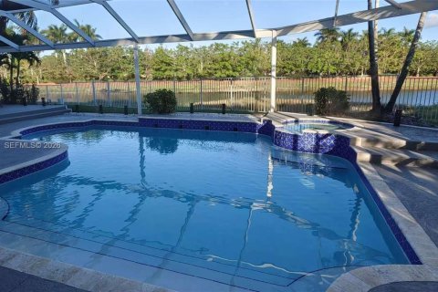 Casa en venta en Weston, Florida, 6 dormitorios, 414.07 m2 № 2087824 - foto 21