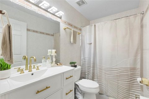 Casa en venta en Tampa, Florida, 5 dormitorios, 288.37 m2 № 2384139 - foto 30