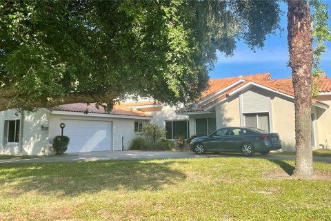 Casa en venta en Clermont, Florida, 4 dormitorios, 294.41 m2 № 1130469 - foto 1