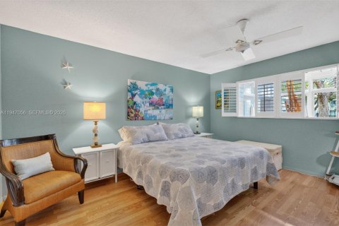 Condo in Lauderdale Lakes, Florida, 1 bedroom  № 2007134 - photo 13