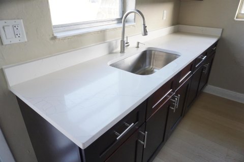 Appartement à louer à Riviera Beach, Floride: 2 chambres, 60.39 m2 № 2439408 - photo 4
