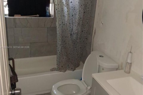 Villa ou maison à vendre à Miami, Floride: 2 chambres, 113.9 m2 № 2066615 - photo 14