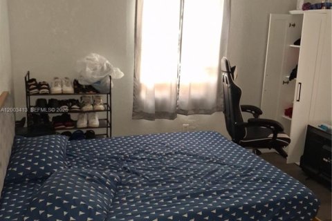 Villa ou maison à vendre à Miami, Floride: 2 chambres, 113.9 m2 № 2066615 - photo 12