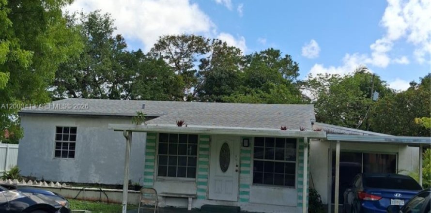 Villa ou maison à Miami, Floride 2 chambres, 113.9 m2 № 2066615