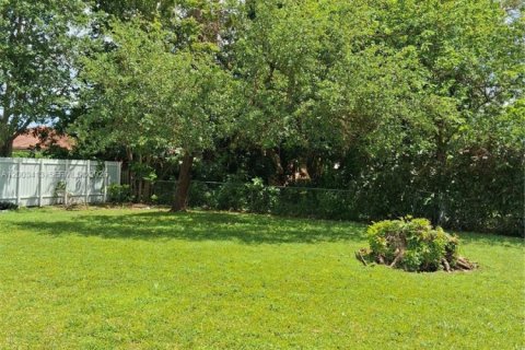 Villa ou maison à vendre à Miami, Floride: 2 chambres, 113.9 m2 № 2066615 - photo 4