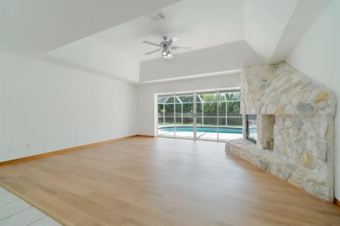 Casa en alquiler en Port St. Lucie, Florida, 3 dormitorios, 187.94 m2 № 2263899 - foto 8