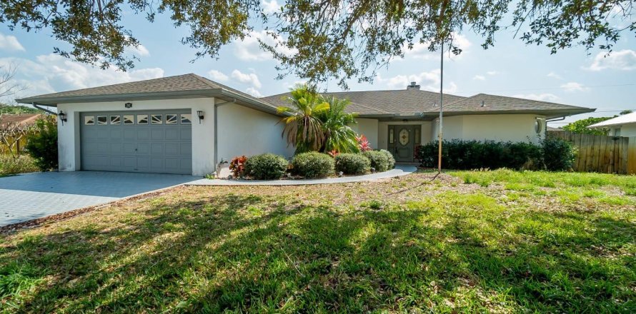 Casa en Port St. Lucie, Florida 3 dormitorios, 187.94 m2 № 2263899