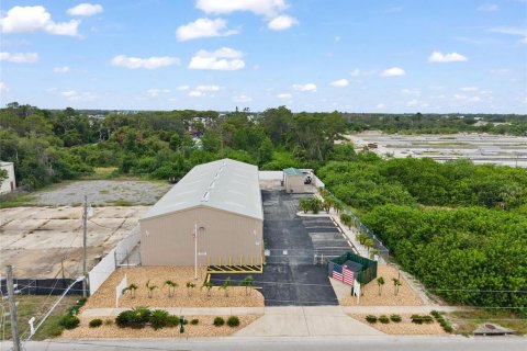 Commercial property in Tarpon Springs, Florida 620.12 sq.m. № 2239171 - photo 20