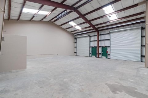 Commercial property in Tarpon Springs, Florida 620.12 sq.m. № 2239171 - photo 6